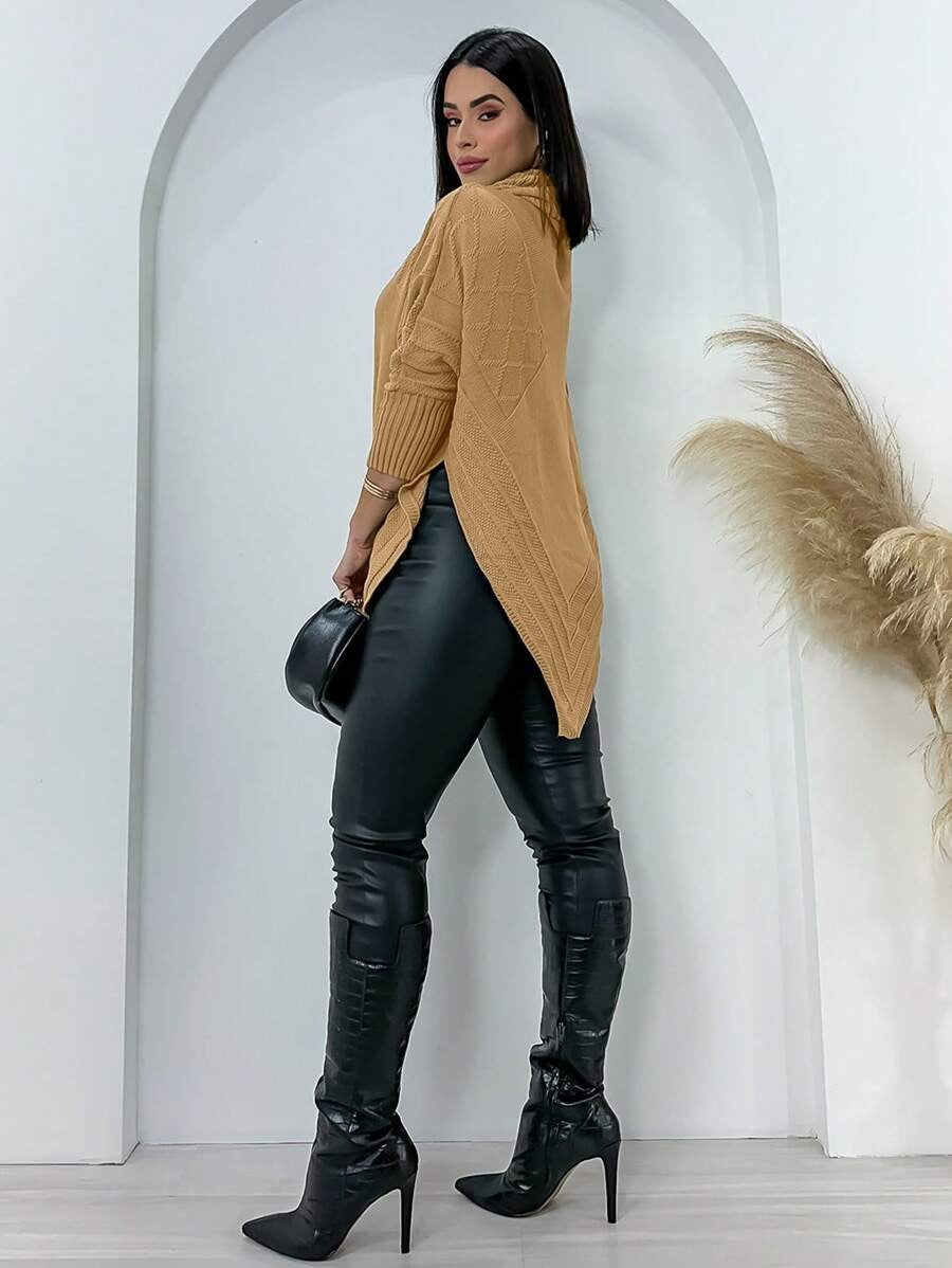 Blusa Poncho de Tricôt Assimétrica